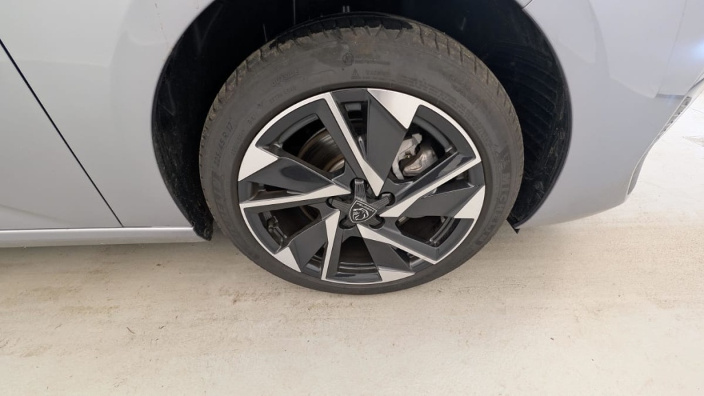 PEUGEOT 308 SW Hybrid 145 e-DCS6 Allure - ref: 1-369494 - Photo 14