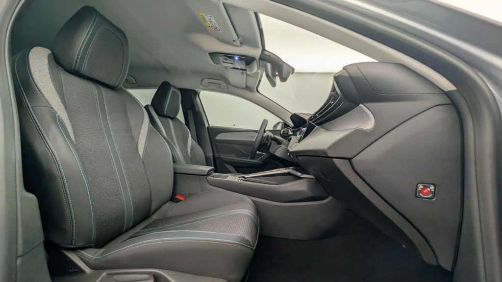 PEUGEOT 308 SW Hybrid 145 e-DCS6 Allure - ref: 1-369494 - Photo 9