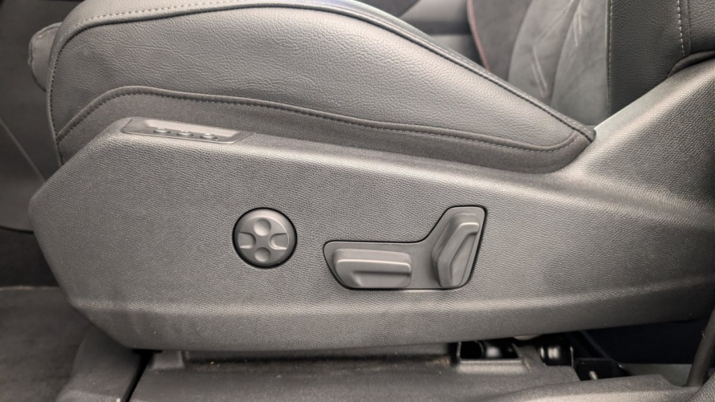 DS DS7 Hybride Rechargeable E-Tense 300 EAT8 4x4 Performance Line + - ref: 1-369544 - Photo 20