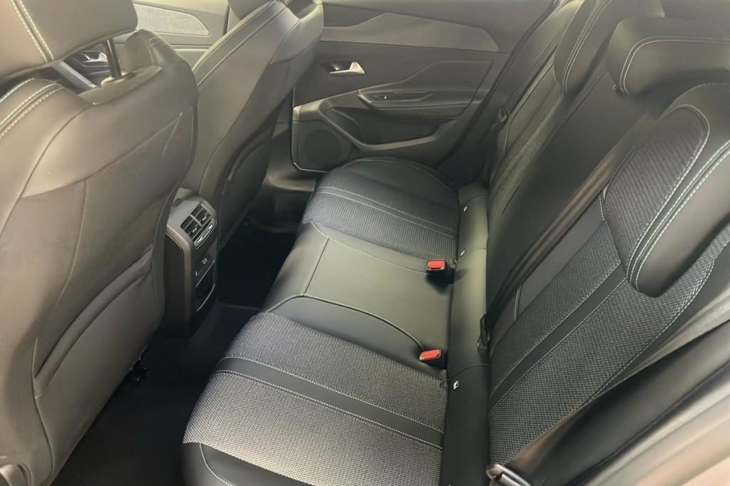 PEUGEOT 308 Hybrid 145 e-DCS6 Allure - ref: 1-369636 - Photo 10