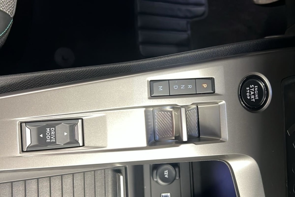 PEUGEOT 308 Hybrid 145 e-DCS6 Allure - ref: 1-369636 - Photo 16