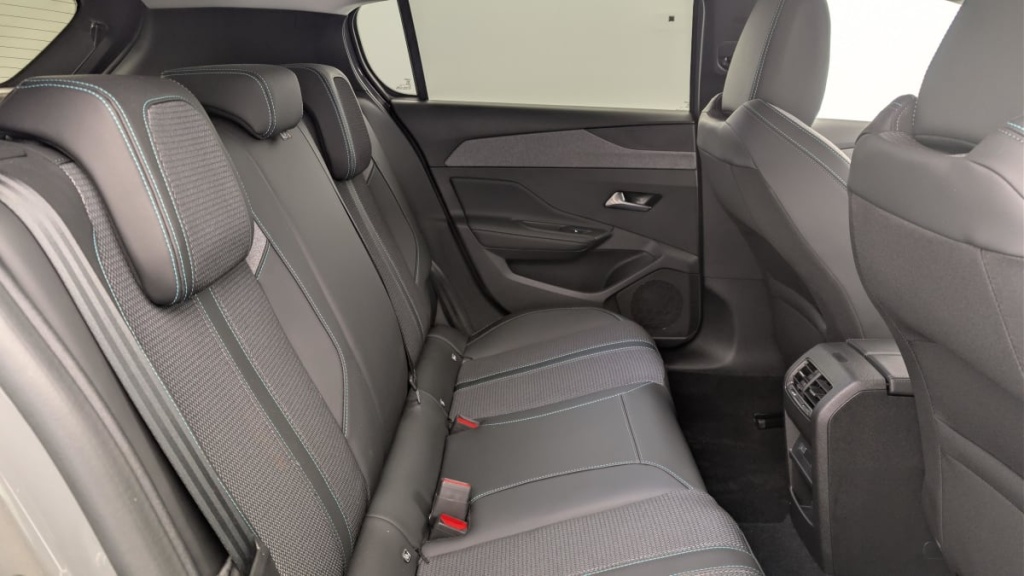 PEUGEOT 308 Hybrid 145 e-DCS6 Allure - ref: 1-369658 - Photo 10