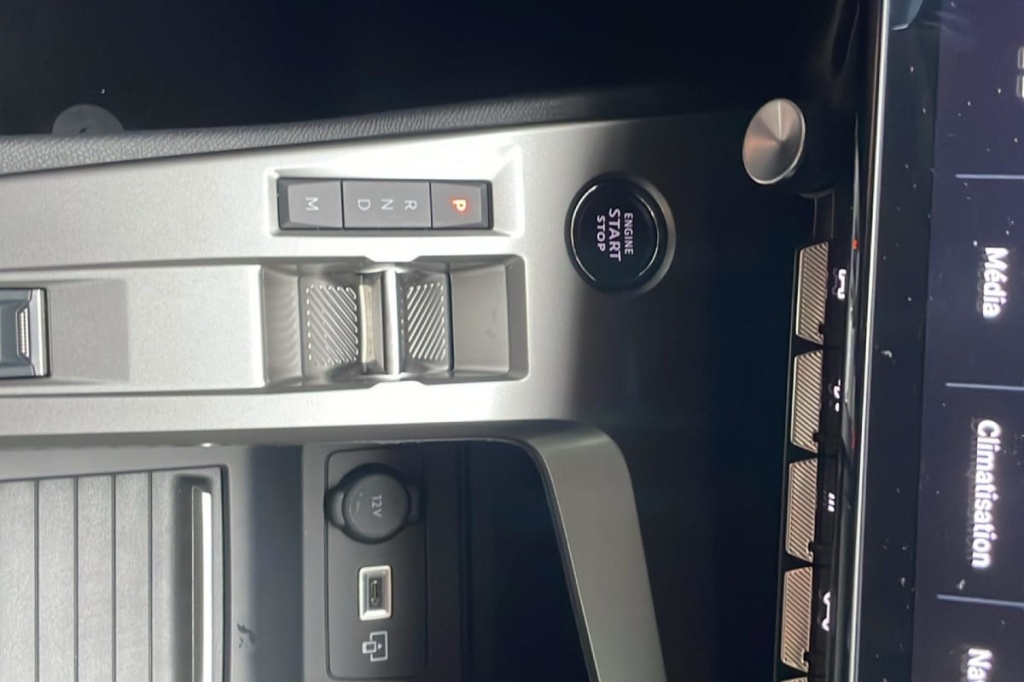 PEUGEOT 308 Hybrid 145 e-DCS6 Allure - ref: 1-369671 - Photo 15