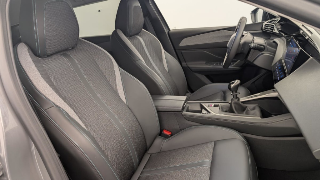 PEUGEOT 308 SW PureTech 130ch S S BVM6 Allure - ref: 1-369752 - Photo 9