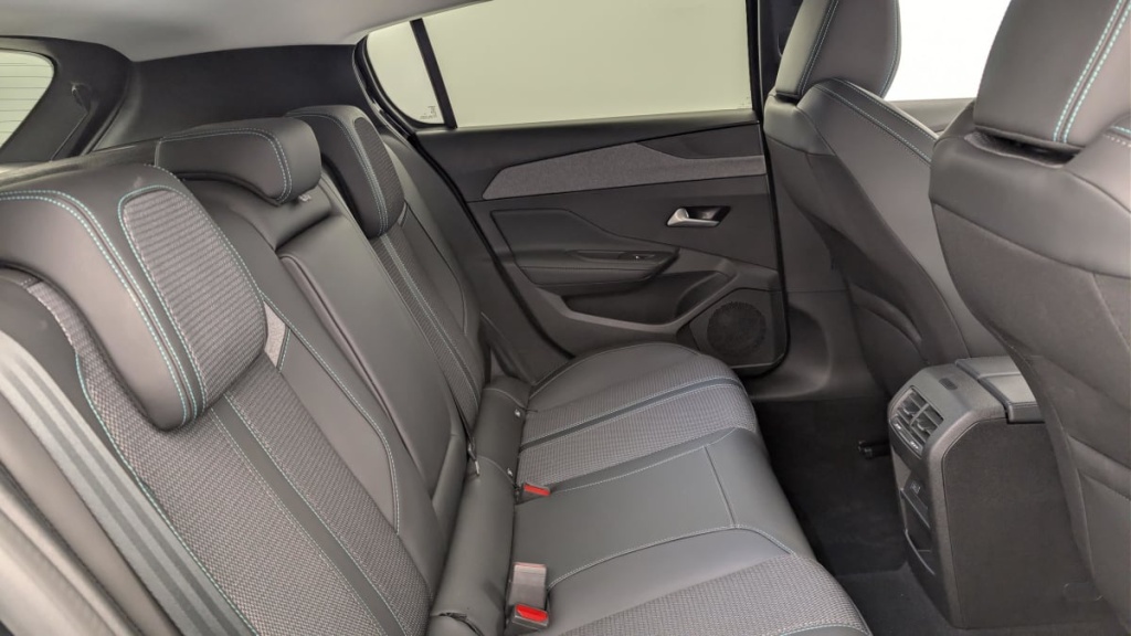 PEUGEOT 308 PureTech 130ch S S BVM6 Allure - ref: 1-369763 - Photo 10