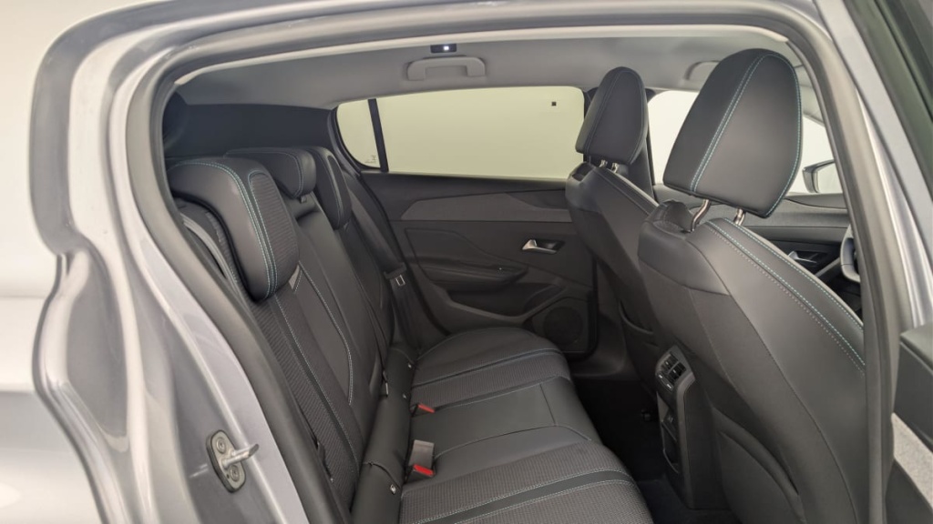 PEUGEOT 308 PureTech 130ch S S BVM6 Allure - ref: 1-369765 - Photo 10