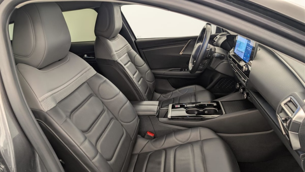 CITROEN C5 X PureTech 130 EAT8 Plus - ref: 1-369772 - Photo 1