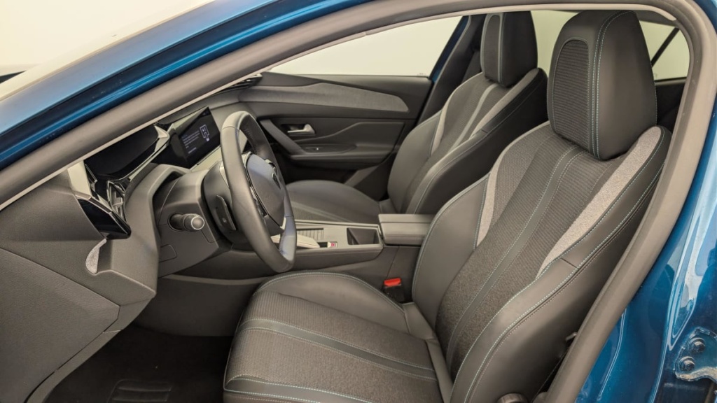 PEUGEOT 408 Hybrid 145 e-DCS6 Allure - ref: 1-369905 - Photo 16