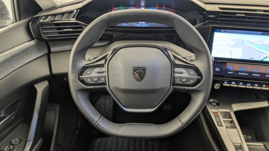 PEUGEOT 408 Hybrid 145 e-DCS6 Allure - ref: 1-369907 - Photo 14