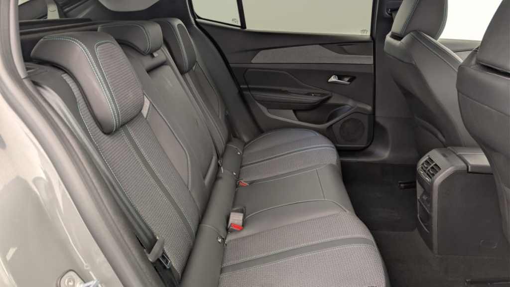 PEUGEOT 408 Hybrid 145 e-DCS6 Allure - ref: 1-369917 - Photo 10