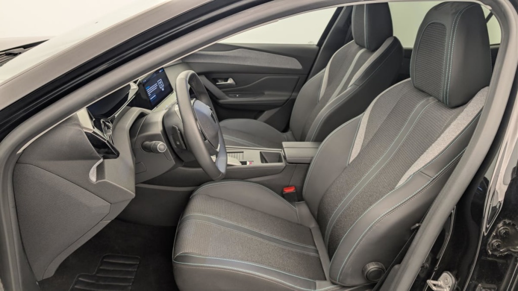 PEUGEOT 408 Hybrid 145 e-DCS6 Allure - ref: 1-369918 - Photo 16