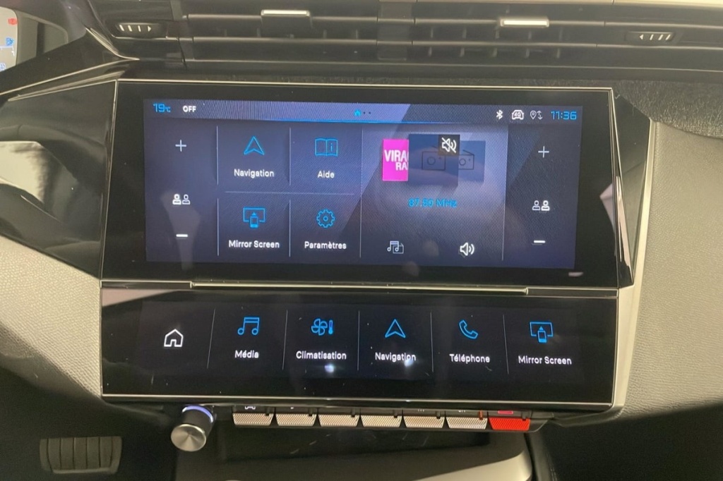 PEUGEOT 408 Hybrid 136 e-DCS6 Allure - ref: 1-369966 - Photo 17