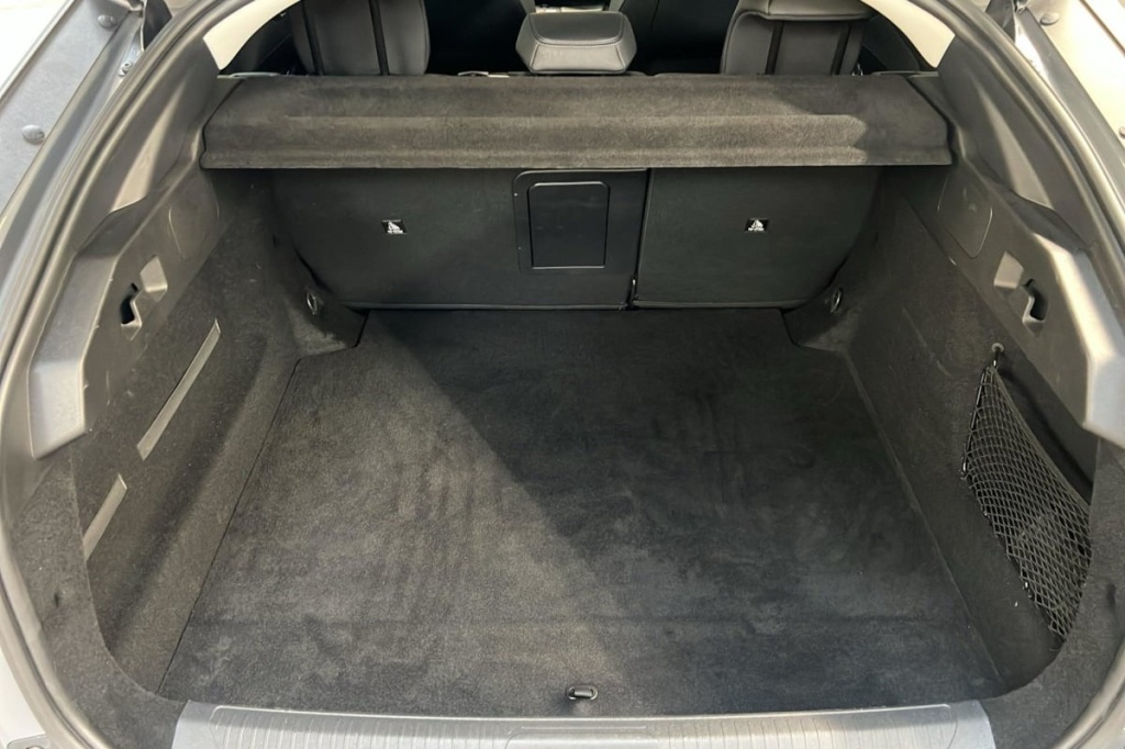 PEUGEOT 408 Hybrid 136 e-DCS6 Allure - ref: 1-369969 - Photo 11