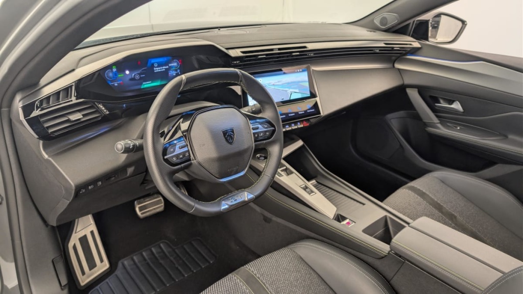 PEUGEOT 408 PHEV 225 e-EAT8 GT - ref: 1-369978 - Photo 15