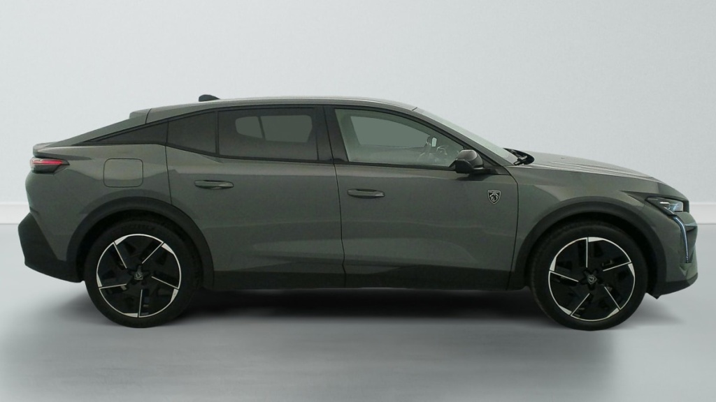 PEUGEOT 408 PHEV 225 e-EAT8 GT - ref: 1-369978 - Photo 8