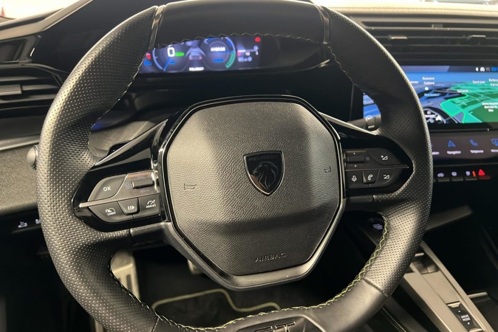 PEUGEOT 408 PHEV 225 e-EAT8 GT - ref: 1-369984 - Photo 13