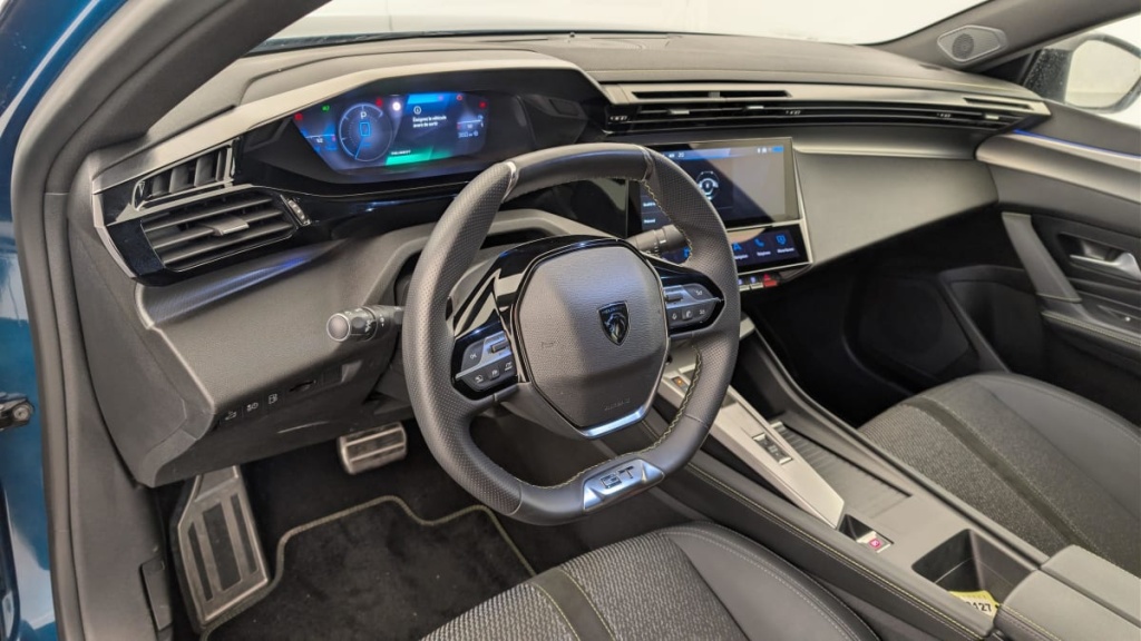 PEUGEOT 408 PHEV 225 e-EAT8 GT - ref: 1-369985 - Photo 15