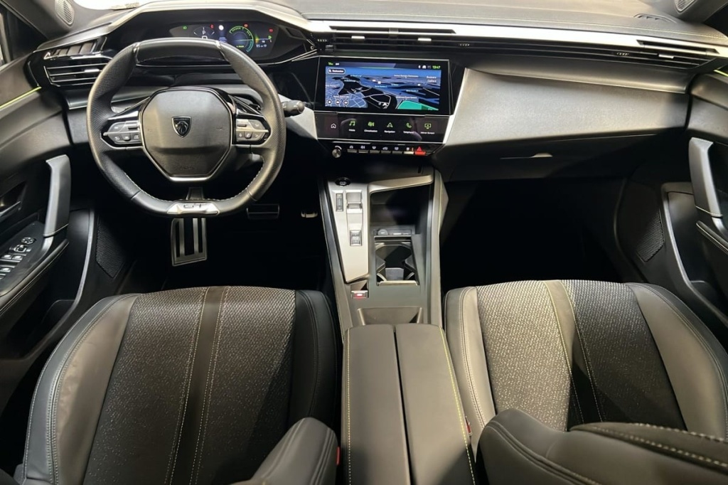PEUGEOT 408 Hybrid 145 e-DCS6 GT - ref: 1-370025 - Photo 12