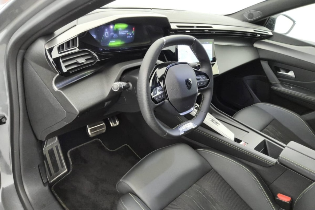 PEUGEOT 408 Hybrid 145 e-DCS6 GT - ref: 1-370038 - Photo 20