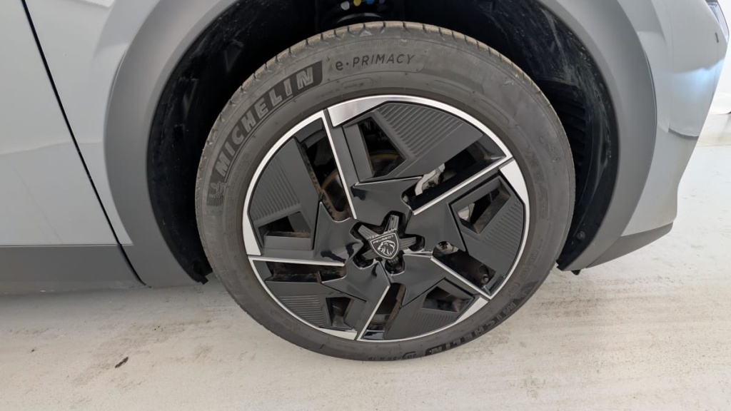 PEUGEOT 408 Hybrid 145 e-DCS6 GT - ref: 1-370039 - Photo 16