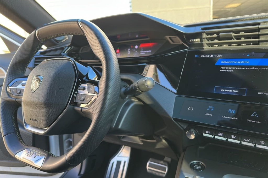 PEUGEOT 408 Hybrid 145 e-DCS6 GT - ref: 1-370059 - Photo 15