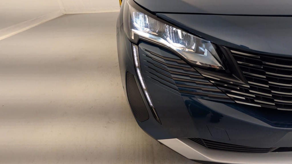 PEUGEOT 3008 Hybrid 180 e-EAT8 Allure Pack - ref: 1-370202 - Photo 16