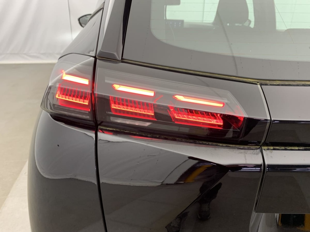 PEUGEOT 2008 100 S S BVM6 Style - ref: 1-370240 - Photo 11