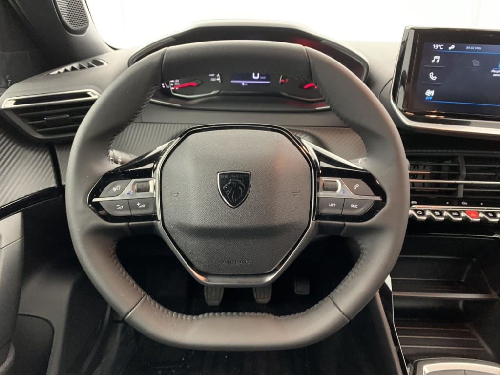 PEUGEOT 2008 100 S S BVM6 Style - ref: 1-370242 - Photo 15