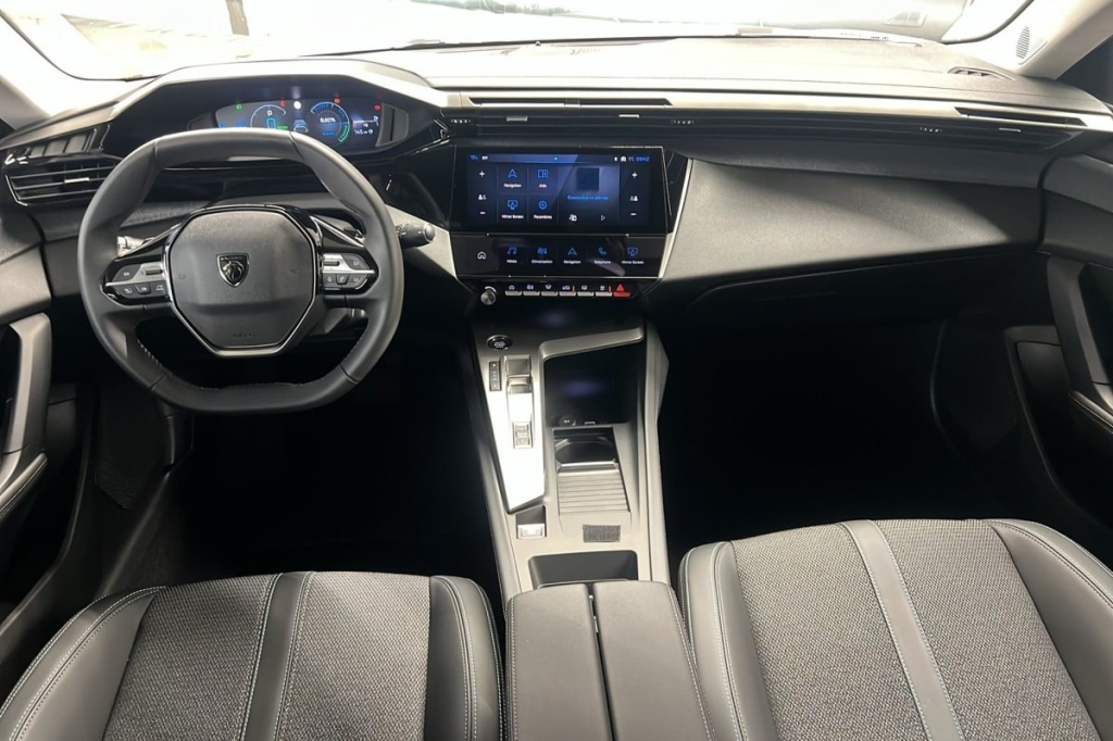 PEUGEOT 408 PHEV 180 e-EAT8 Allure - ref: 1-370255 - Photo 12