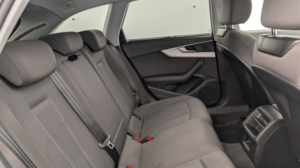 AUDI A4 Avant 35 TFSI 150 S tronic 7 Design - ref: 1-370495 - Photo 10