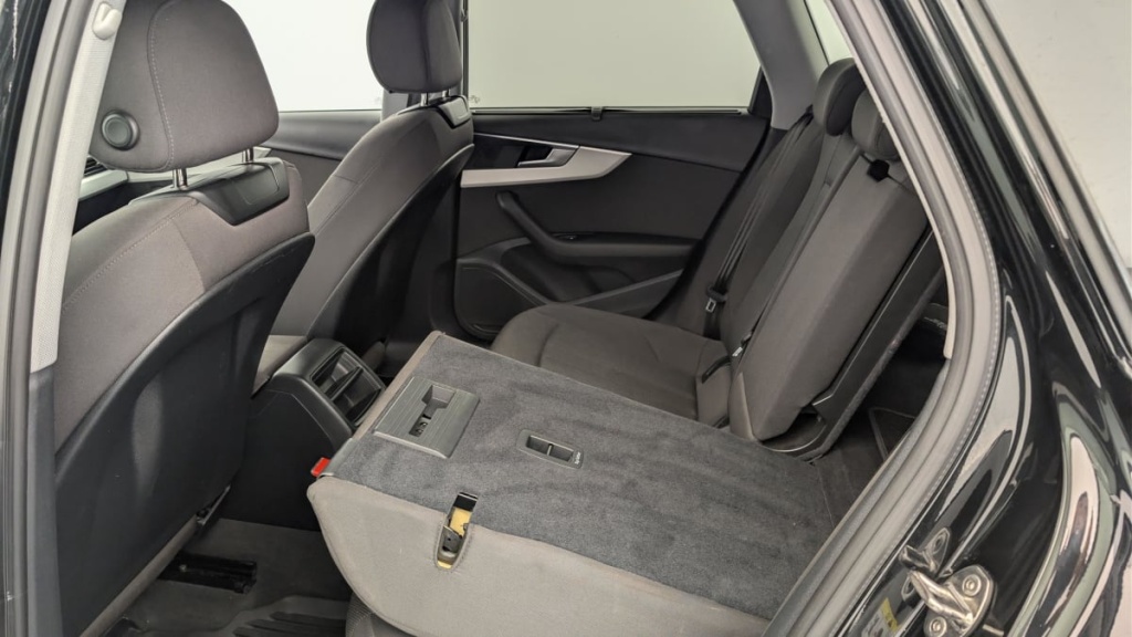 AUDI A4 Avant 35 TFSI 150 S tronic 7 Design - ref: 1-370495 - Photo 12