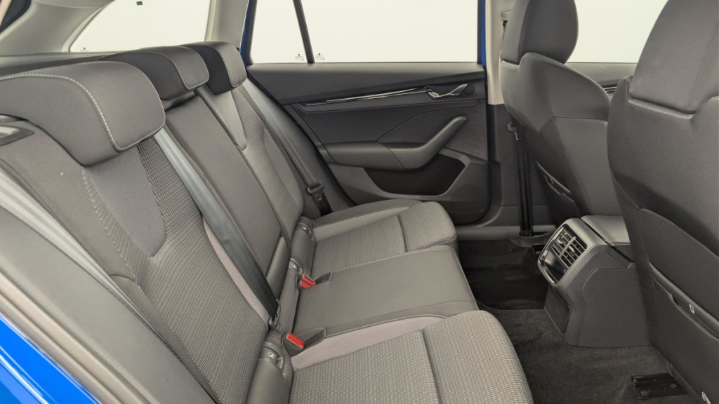 SKODA Octavia Combi 2.0 TDI 150 ch DSG7 Ambition - ref: 1-370621 - Photo 10