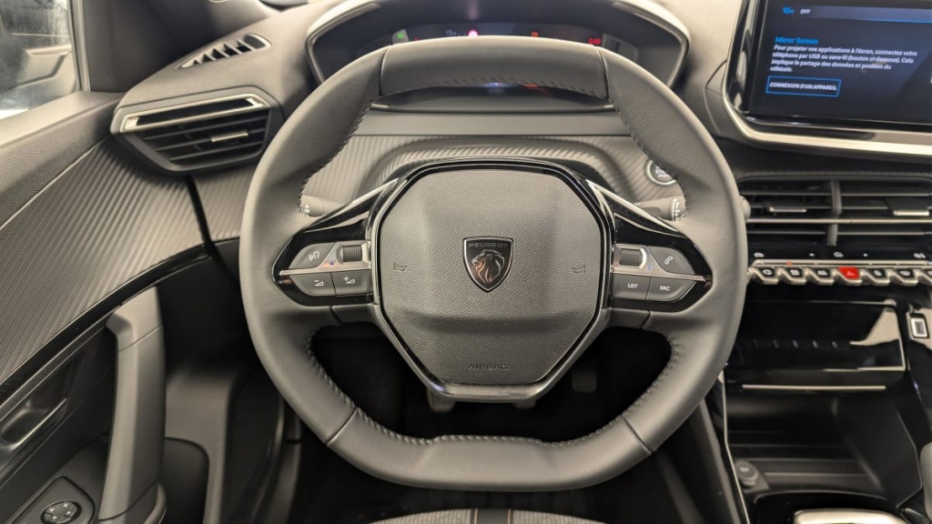 PEUGEOT 2008 100 S S BVM6 Allure - ref: 1-371245 - Photo 14