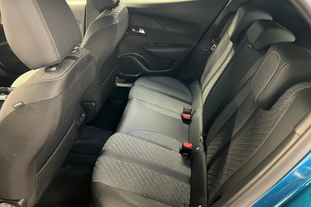 PEUGEOT 2008 100 S S BVM6 Allure - ref: 1-371251 - Photo 10