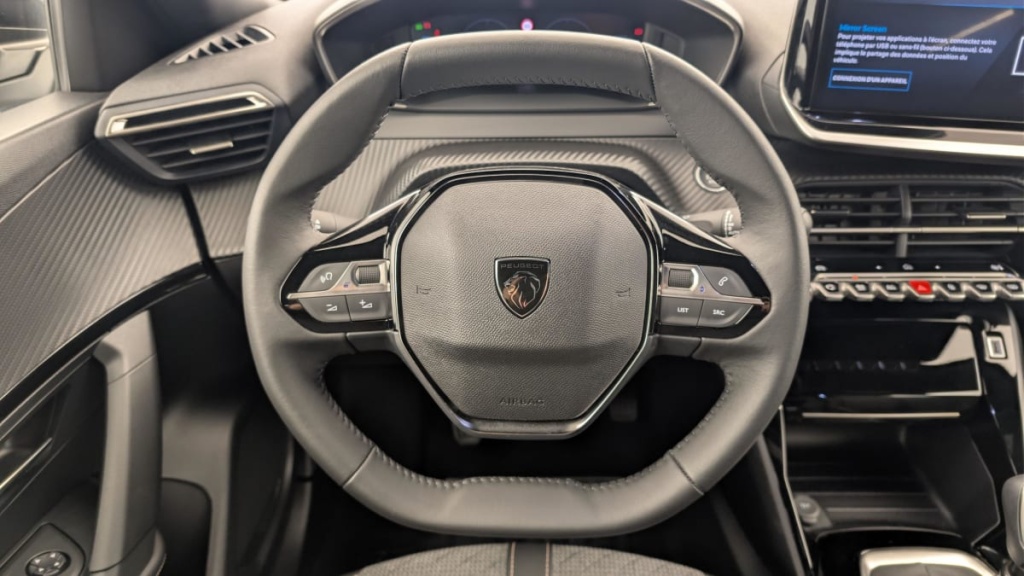 PEUGEOT 2008 100 S S BVM6 Allure - ref: 1-371253 - Photo 14