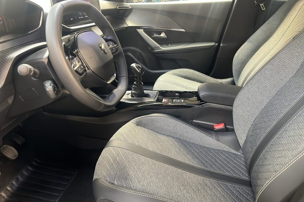 PEUGEOT 2008 100 S S BVM6 Allure - ref: 1-371259 - Photo 9