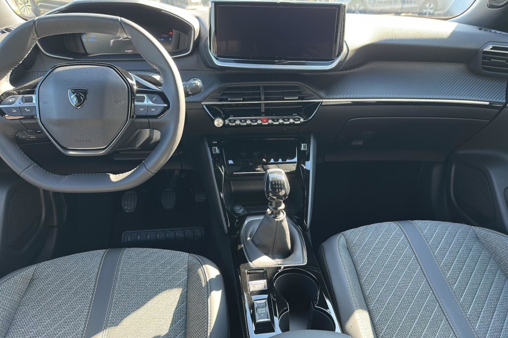 PEUGEOT 2008 100 S S BVM6 Allure - ref: 1-371276 - Photo 12