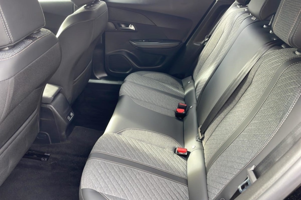 PEUGEOT 2008 100 S S BVM6 Allure - ref: 1-371300 - Photo 10