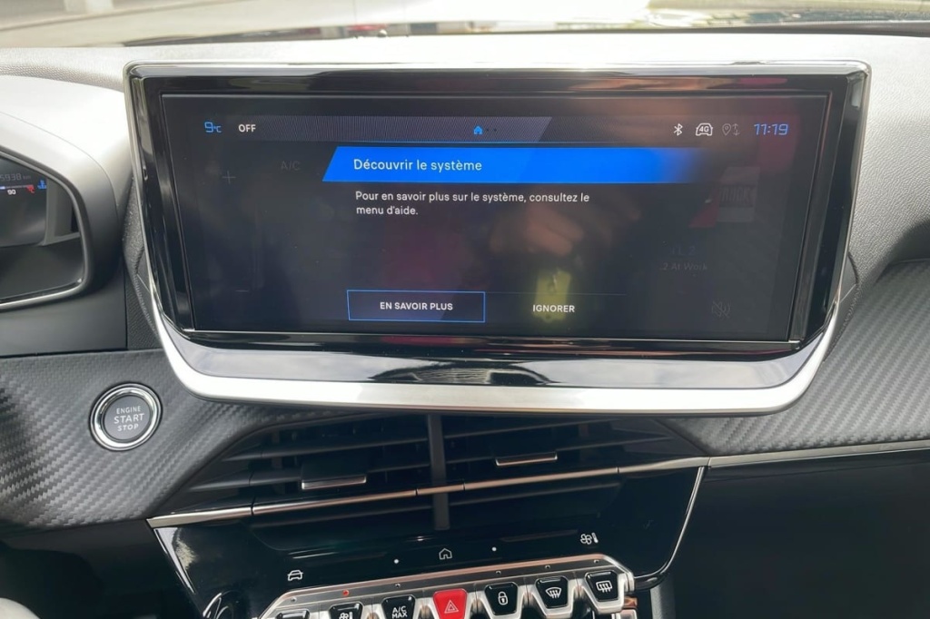 PEUGEOT 2008 100 S S BVM6 Allure - ref: 1-371300 - Photo 17