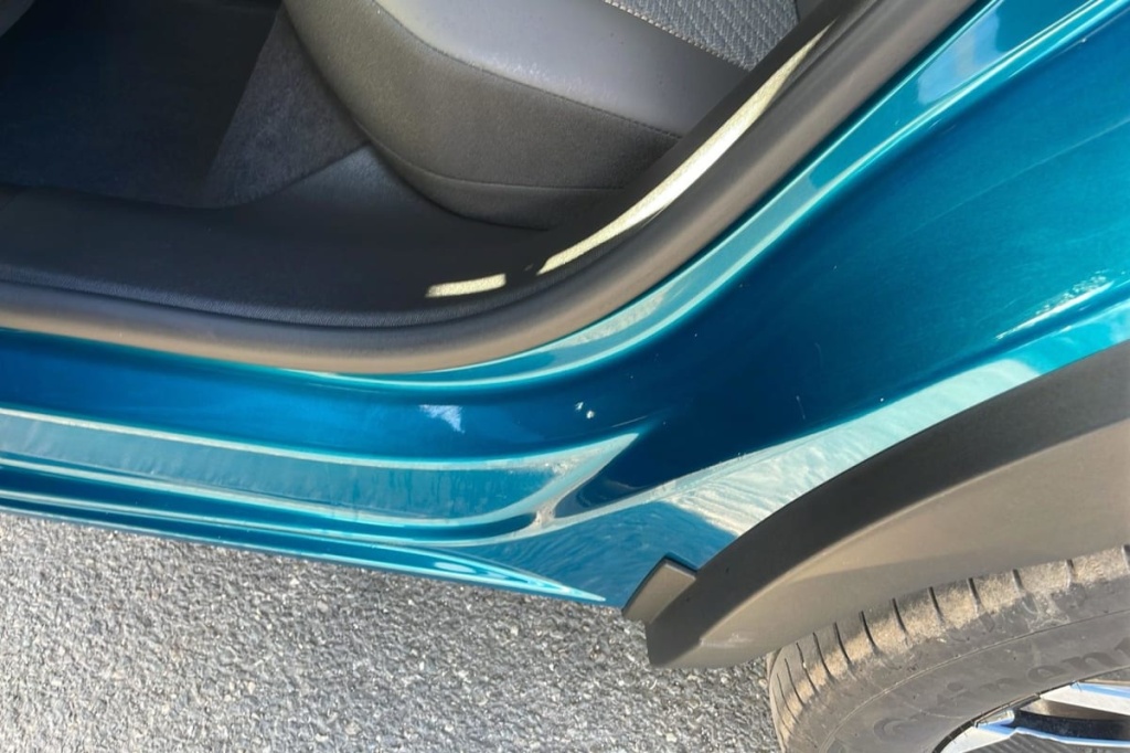 PEUGEOT 2008 Hybrid 145 e-DCS6 Allure - ref: 1-371339 - Photo 18