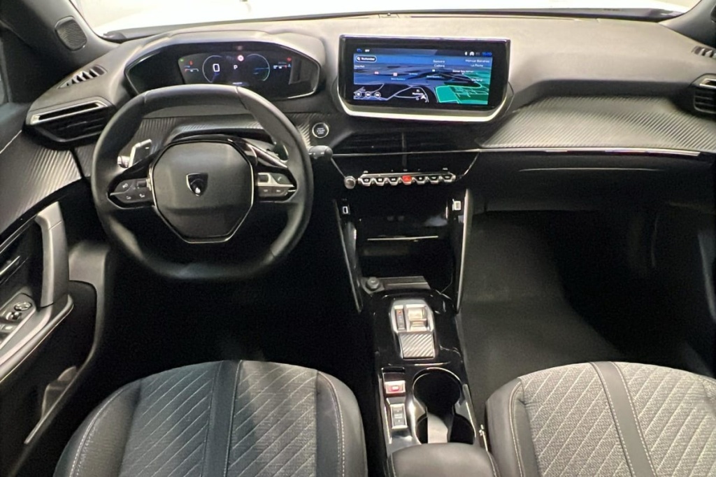 PEUGEOT 2008 Hybrid 145 e-DCS6 Allure - ref: 1-371432 - Photo 12