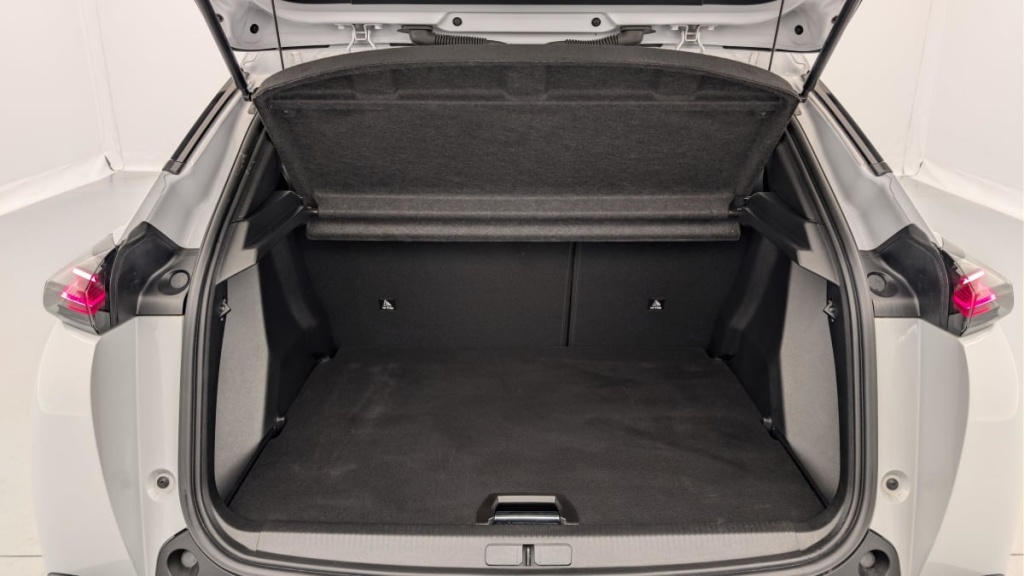 PEUGEOT 2008 Hybrid 145 e-DCS6 Allure - ref: 1-371433 - Photo 11