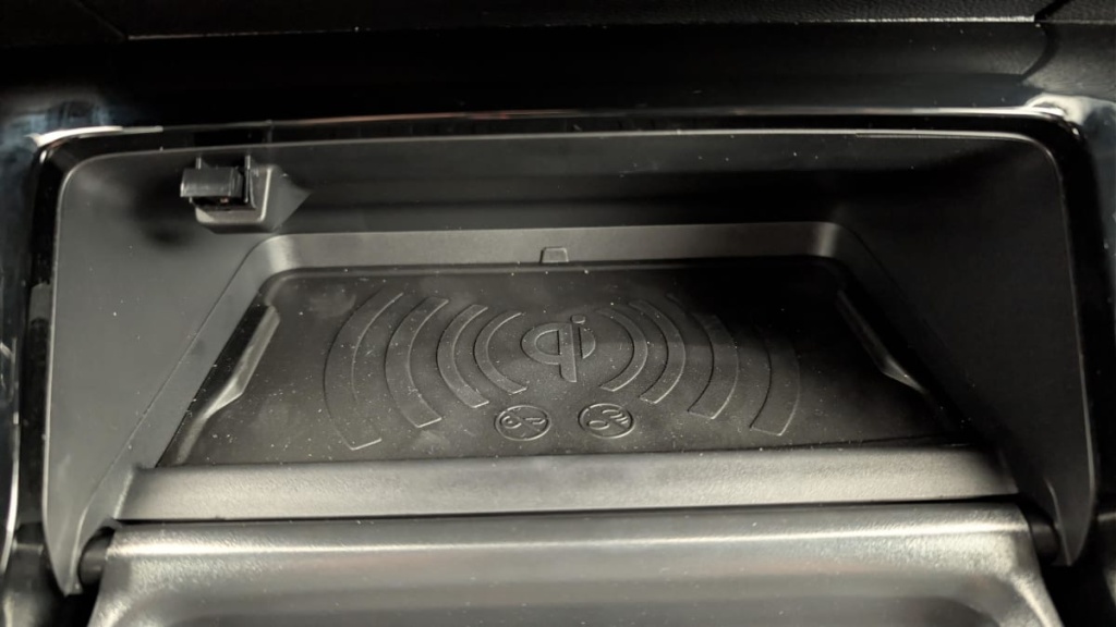 PEUGEOT 2008 Hybrid 145 e-DCS6 Allure - ref: 1-371433 - Photo 20