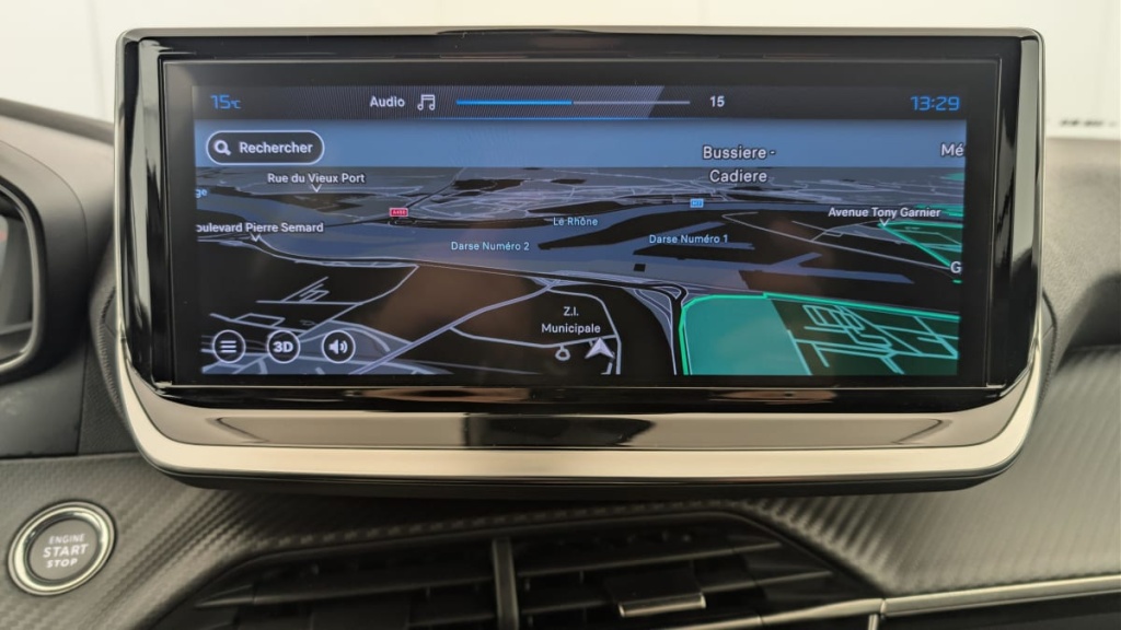 PEUGEOT 2008 Hybrid 145 e-DCS6 Allure - ref: 1-371441 - Photo 19