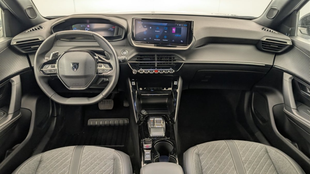 PEUGEOT 2008 Hybrid 145 e-DCS6 Allure - ref: 1-371447 - Photo 13