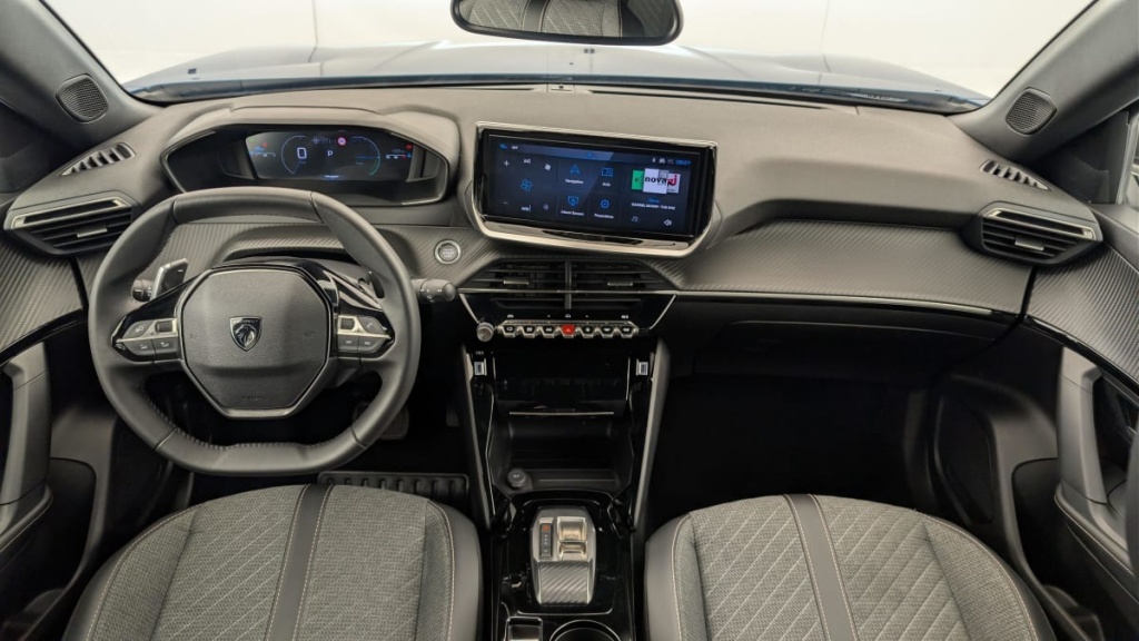 PEUGEOT 2008 Hybrid 145 e-DCS6 Allure - ref: 1-371649 - Photo 13