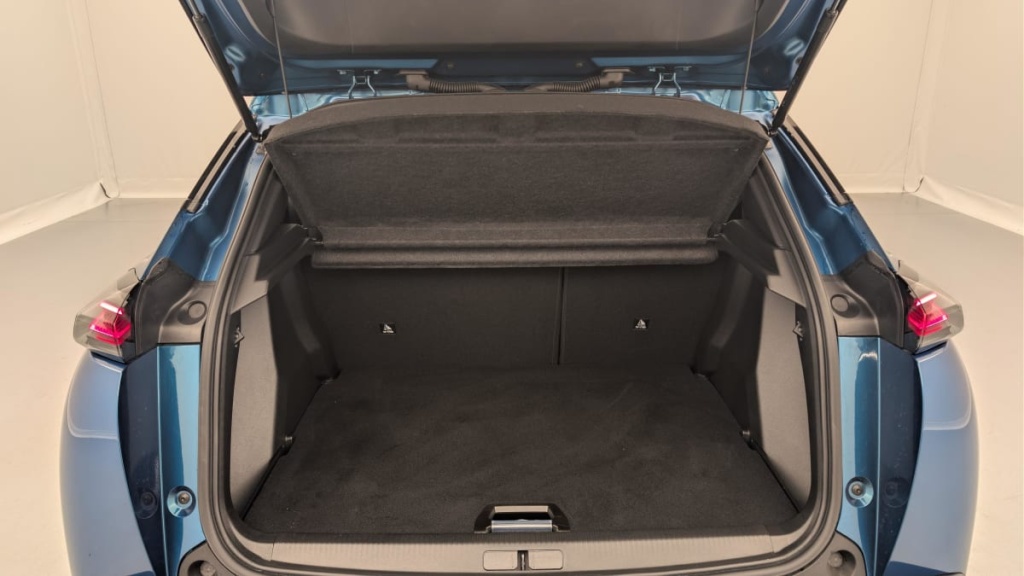 PEUGEOT 2008 Hybrid 145 e-DCS6 Allure - ref: 1-371656 - Photo 11