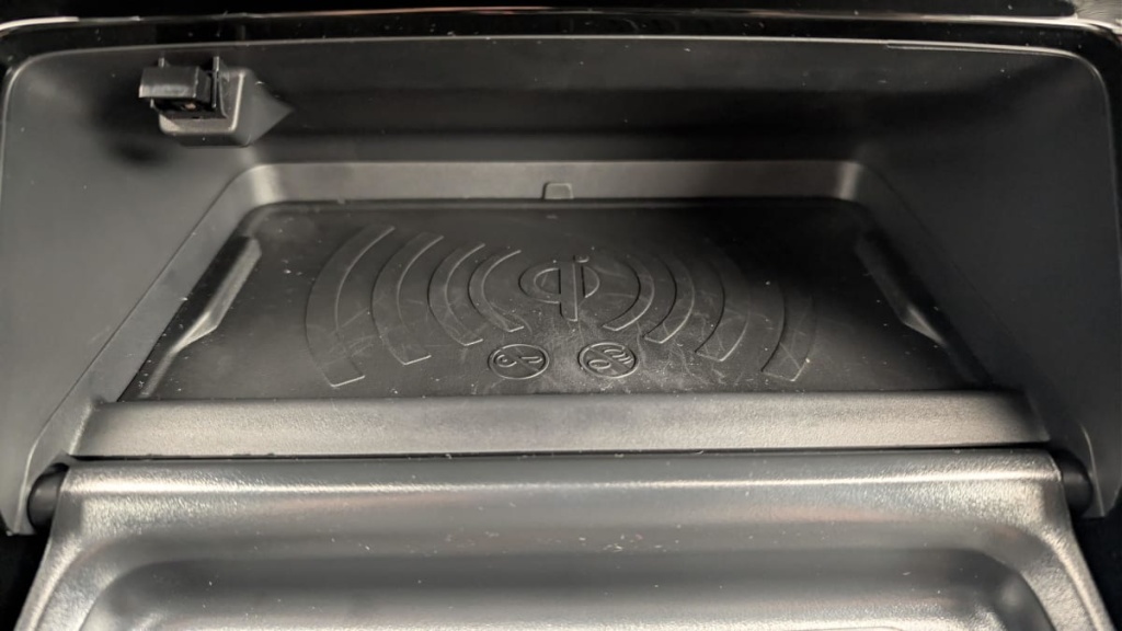 PEUGEOT 2008 Hybrid 145 e-DCS6 Allure - ref: 1-371656 - Photo 20