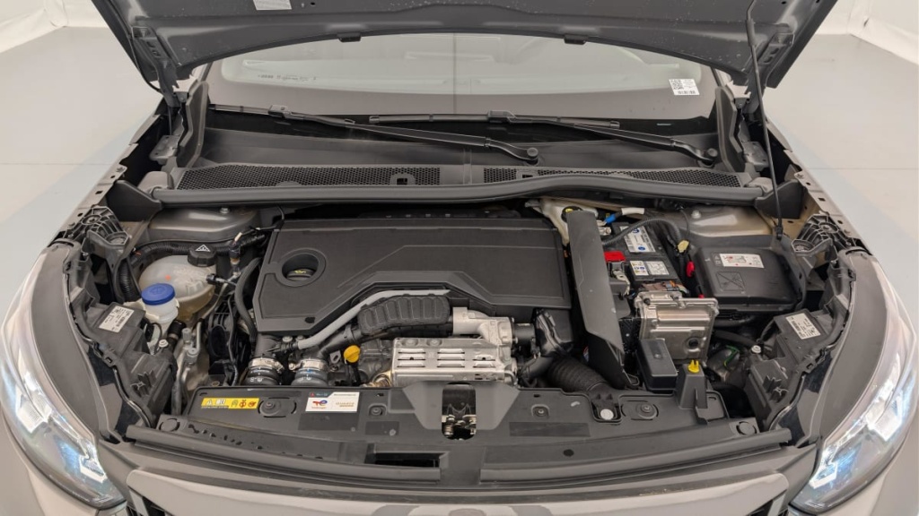 PEUGEOT 2008 Hybrid 145 e-DCS6 Allure - ref: 1-371676 - Photo 20