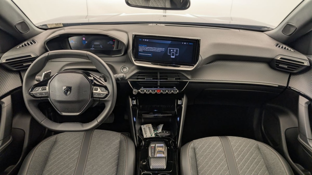 PEUGEOT 2008 Hybrid 145 e-DCS6 Allure - ref: 1-371701 - Photo 13